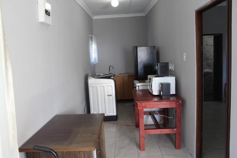 To Let 1 Bedroom Property for Rent in Churchill Estate Western Cape